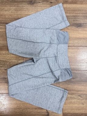 Lululemon Leggings size 6 cropped